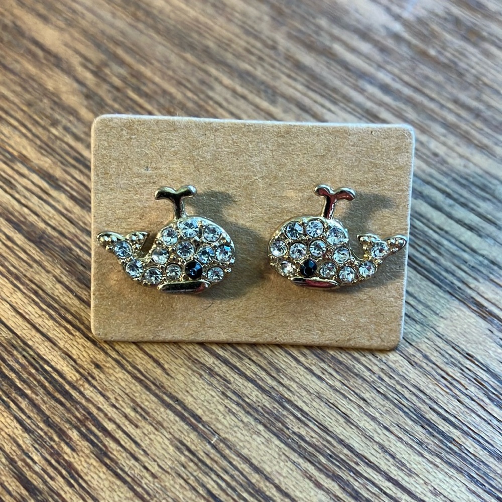 Claire’s Gold Tone Rhinestone Whale‎ Stud Earrings